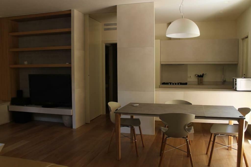 Appartamento Moderno In Centro Storico Lucca Eksteriør bilde