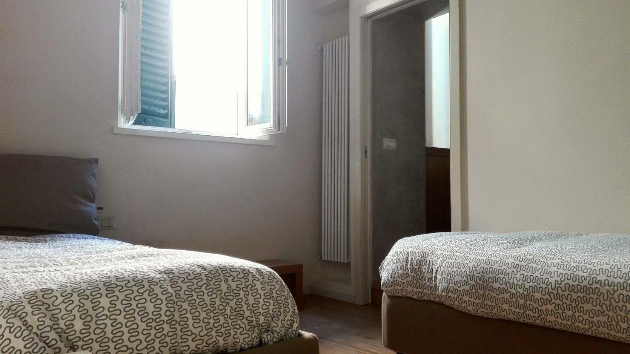 Appartamento Moderno In Centro Storico Lucca Eksteriør bilde