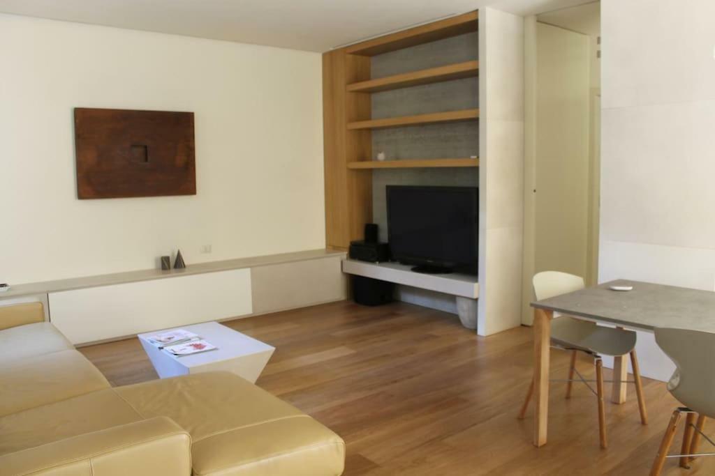 Appartamento Moderno In Centro Storico Lucca Eksteriør bilde